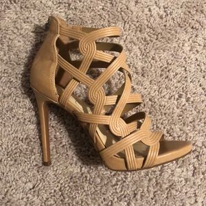 Jessica Simpson heels